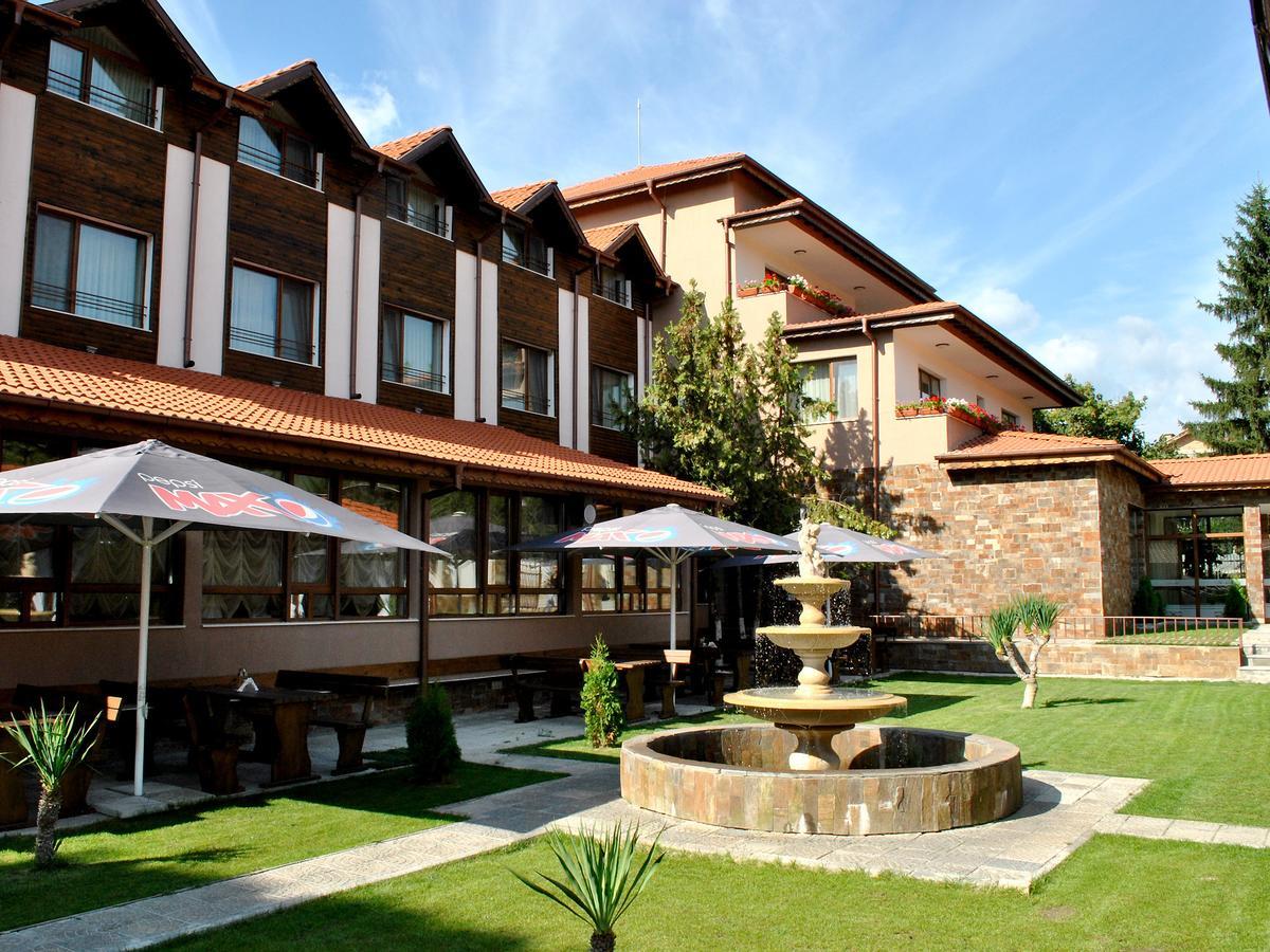 Spa Hotel Ivelia Dubnitsa Buitenkant foto