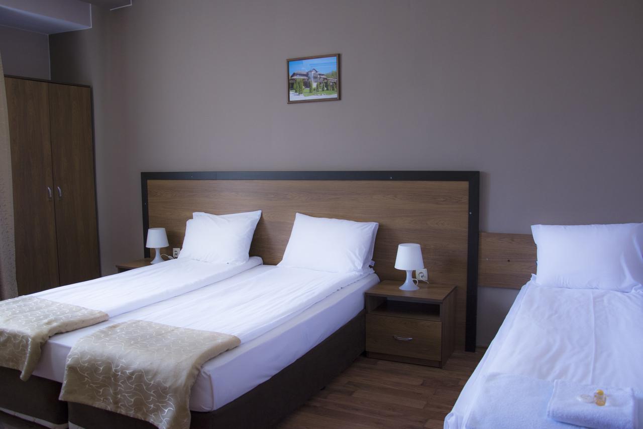 Spa Hotel Ivelia Dubnitsa Buitenkant foto