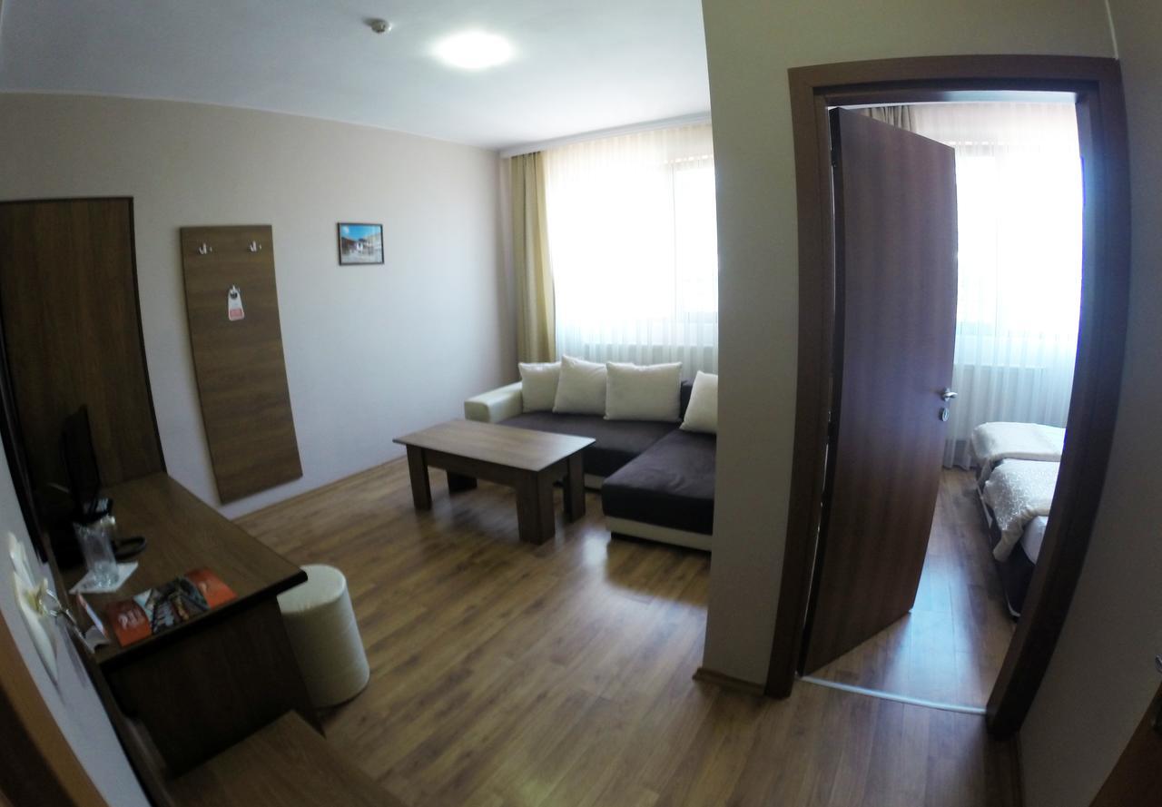 Spa Hotel Ivelia Dubnitsa Buitenkant foto
