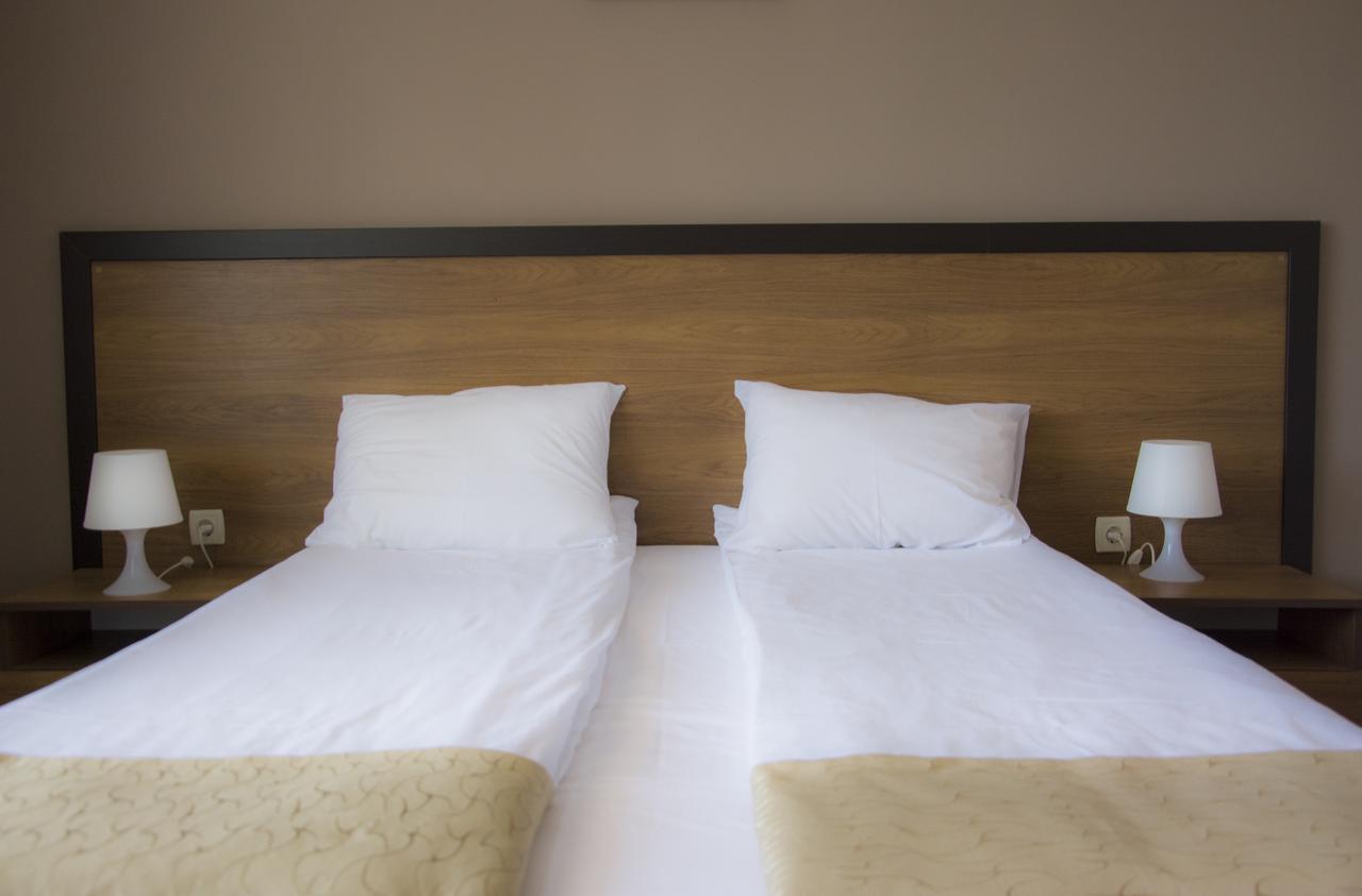 Spa Hotel Ivelia Dubnitsa Buitenkant foto