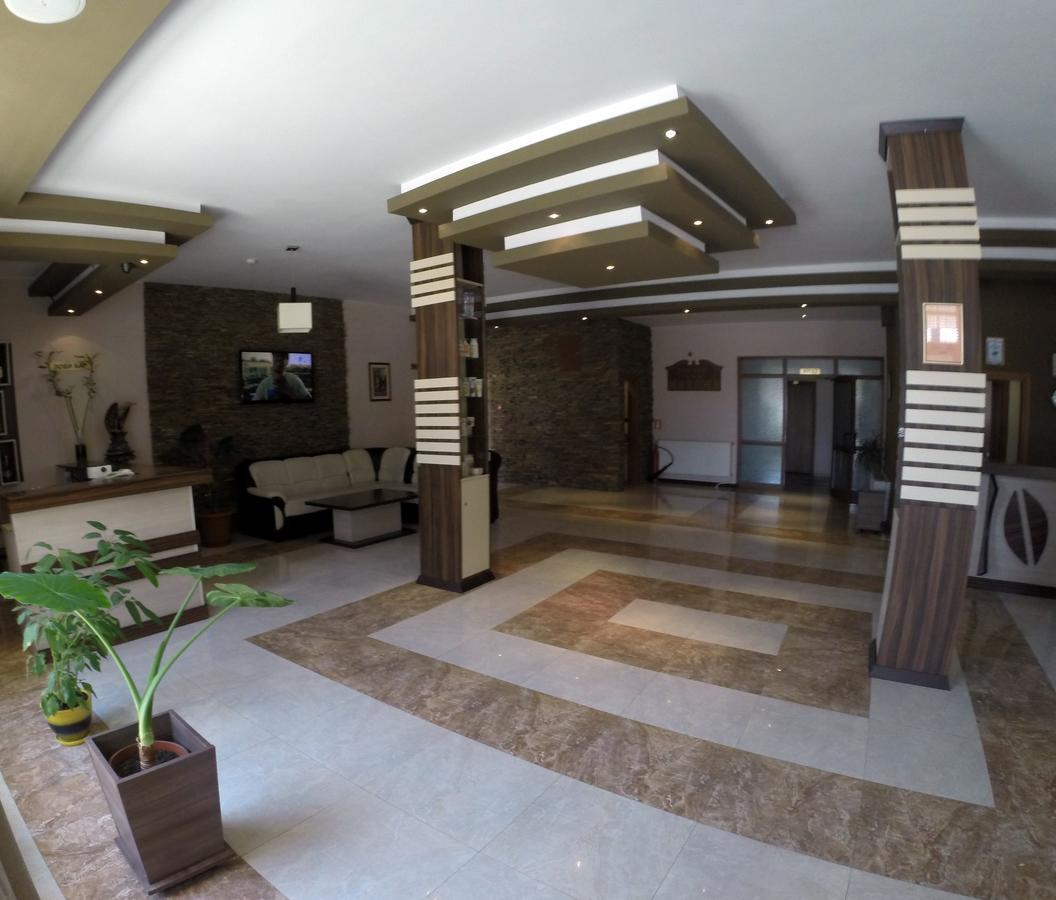Spa Hotel Ivelia Dubnitsa Buitenkant foto