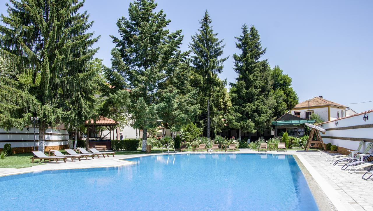 Spa Hotel Ivelia Dubnitsa Buitenkant foto