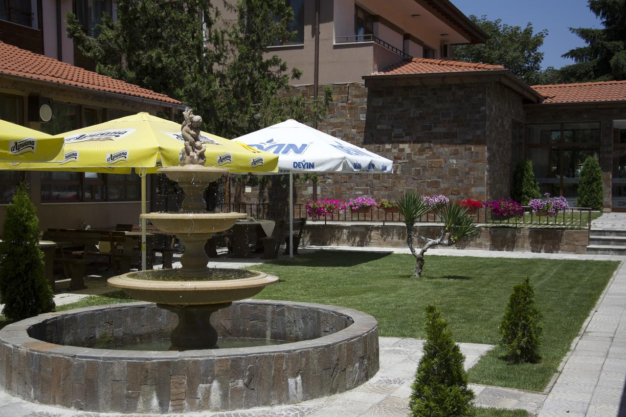 Spa Hotel Ivelia Dubnitsa Buitenkant foto