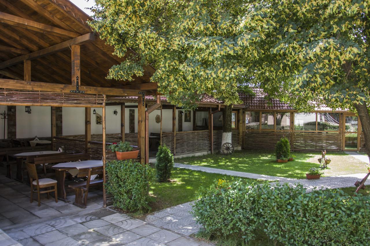 Spa Hotel Ivelia Dubnitsa Buitenkant foto