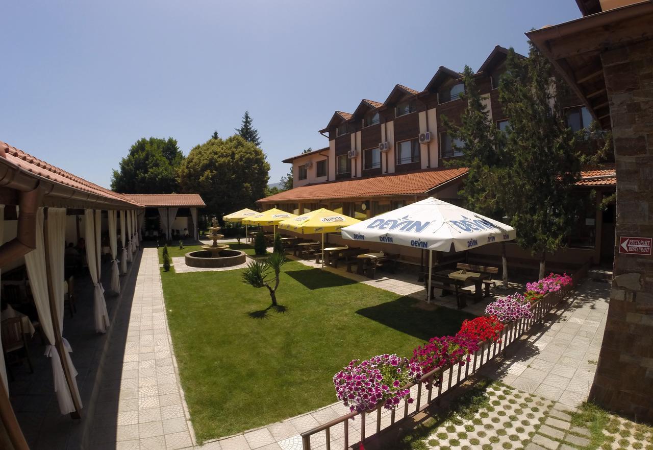 Spa Hotel Ivelia Dubnitsa Buitenkant foto