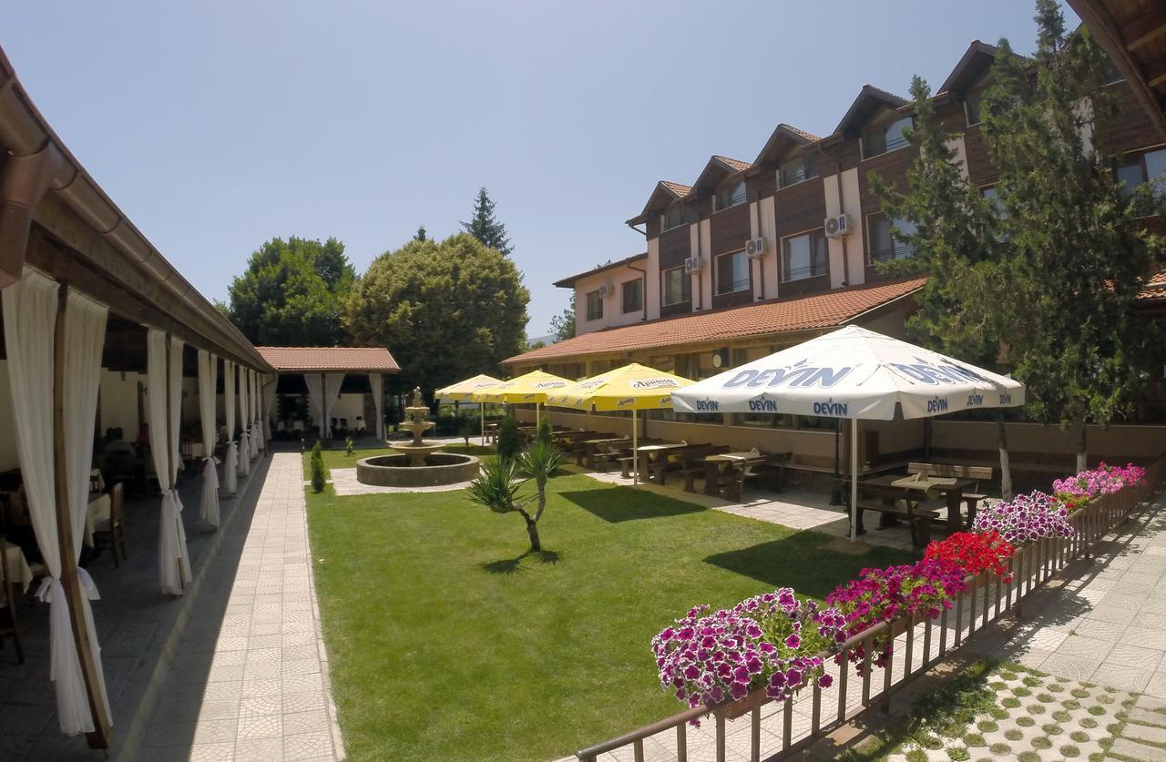 Spa Hotel Ivelia Dubnitsa Buitenkant foto