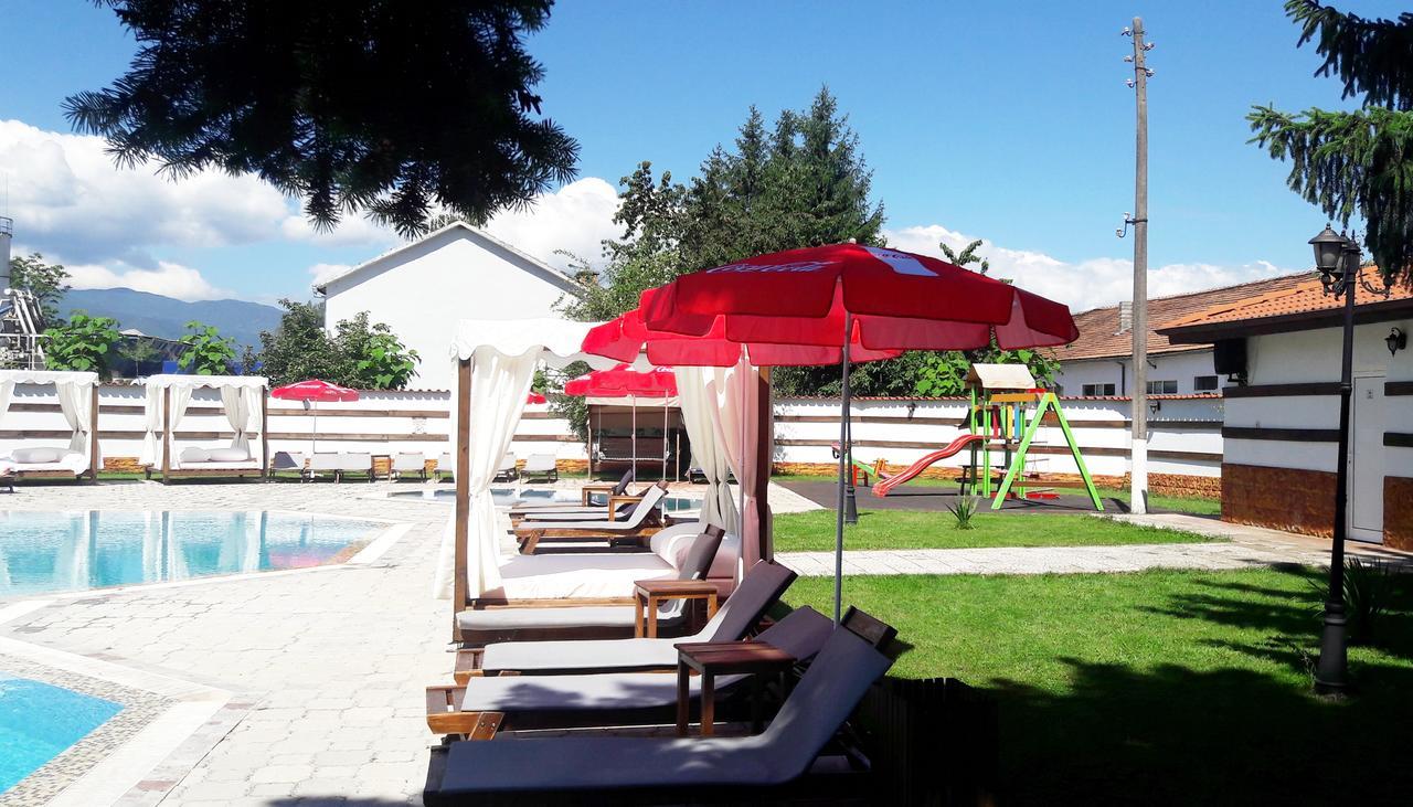 Spa Hotel Ivelia Dubnitsa Buitenkant foto