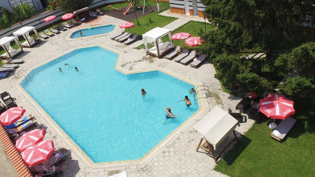 Spa Hotel Ivelia Dubnitsa Buitenkant foto