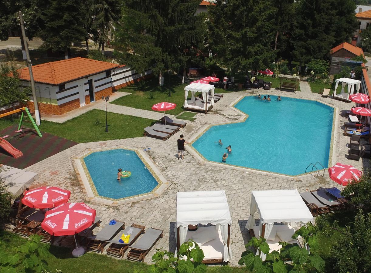 Spa Hotel Ivelia Dubnitsa Buitenkant foto