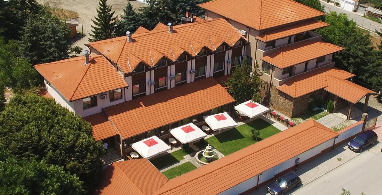 Spa Hotel Ivelia Dubnitsa Buitenkant foto